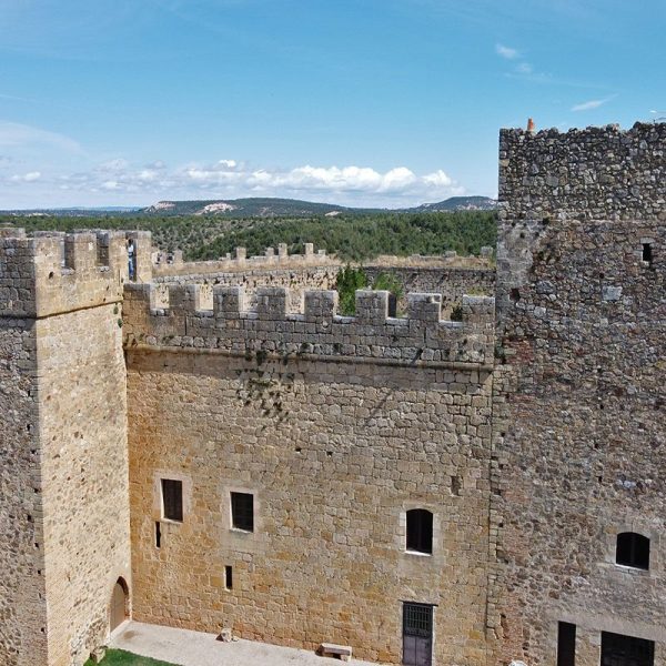 18-TORRE-HOMENAJE.jpg